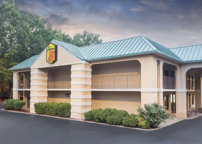 Super 8 by Wyndham Decatur/Lithonia/Atl Area